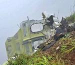 Kayıp uçağın enkazı bulundu... Yolcu ve mürettebat yok!