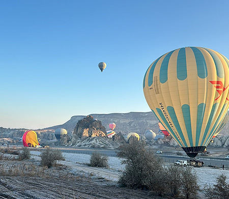 Kapadokya'da balonlar bir hafta sonra yeniden havalandı