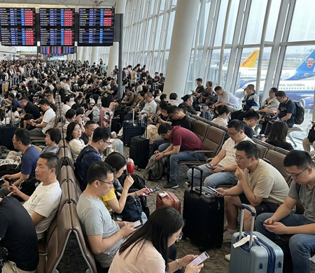 Asya kıtasında hava ulaşımı felç oldu!