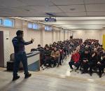 Öğrencilere yamaç paraşütü tanıtımı