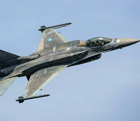 Yunanistan’dan GKRY hamlesi: F-16’ların adadaki varlığı sürecek