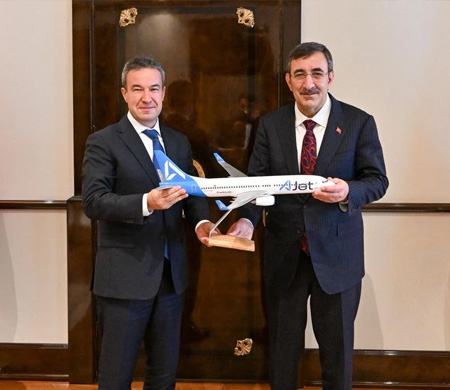 Cumhurbaşkanı Yardımcısı Yılmaz, AJet’in Stratejik Hedeflerini Külliye’de Dinledi