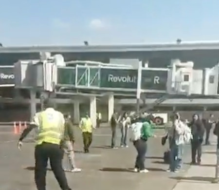 Meksika Karıştı: Guadalajara Havalimanına kartel baskını