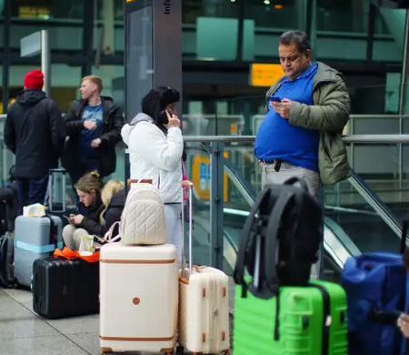 Heathrow Havalimanı'nda uçuşlar normale dönüyor