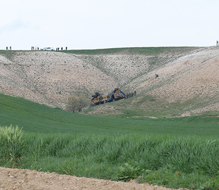 Kırıma uğrayan helikopterle ilgili incelemeler devam ediyor