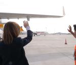 Mahsur kalan Pegasus uçağı Sabiha Gökçen'de böyle karışandı