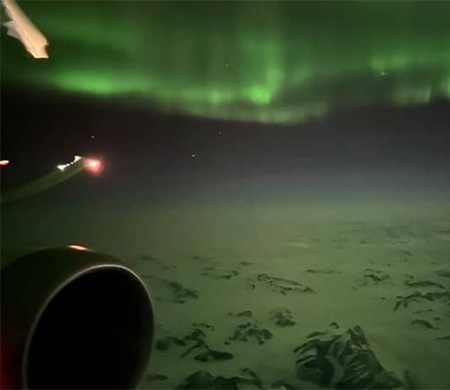 Kuzey ışıkları B777-9 kokpitinden görüntülendi