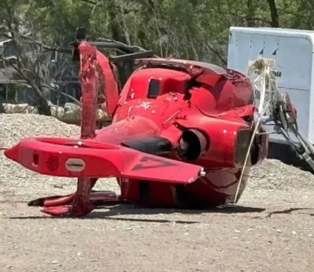Restoran yanına helikopter düştü!