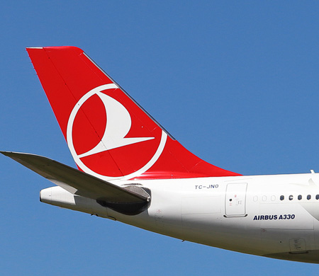 THY uçağı kalkış sonrası geri döndü