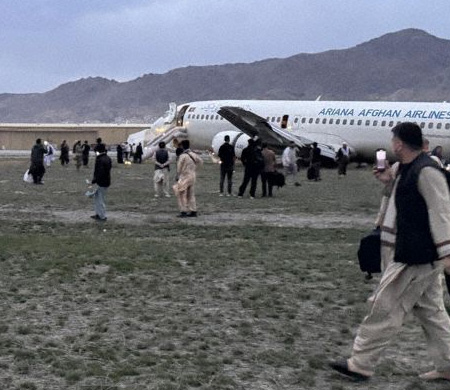 Ariana Afghan uçağı Kabil’de pistten çıktı