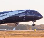 Lufthansa 100. Yıl Uçağını Göklere Çıkardı