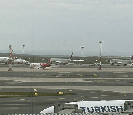 Ortadoğu'daki gerilimde kritik detay; 13 Uçak İstanbul Havalimanı'nda kaldı