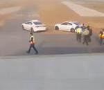 Aprona çıktı uçağa doğru koşmaya başladı!