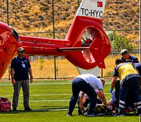 Ambulans helikopterler görev başında