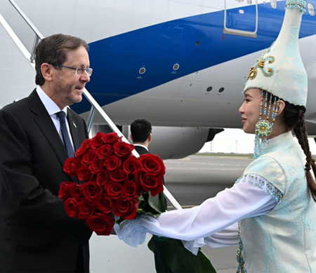 İsrail Cumhurbaşkanı Herzog'un uçağı Türk hava sahasını kullanamadı