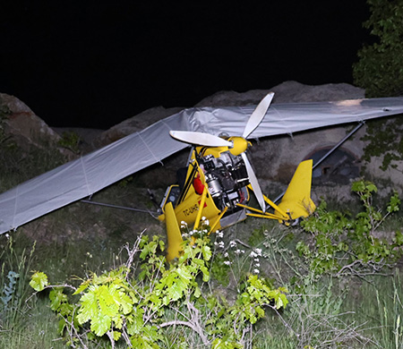 Kapadokya'da microlight kırıma uğradı: 2 yaralı