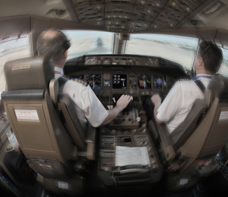 Uçuşa alkollü giden pilot tutuklandı!