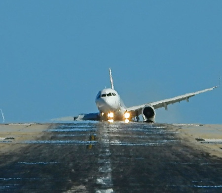 O uçak için geçici hangar kurulacak