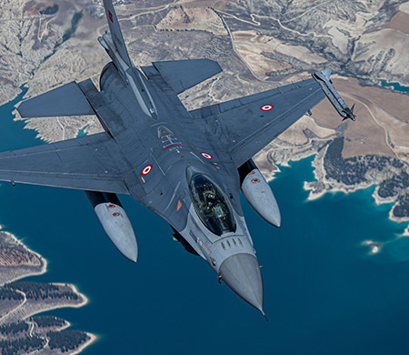 Asenalar, Gök Vatan'da savaş uçaklarıyla buluştu