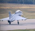 Çift Kişilik Gripen F Savaş Uçağı İlk Uçuşunu Gerçekleştirdi