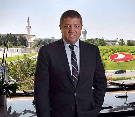 THY'nin 20 yıllık fotoğrafçısı Ercan Akçay emekli oldu