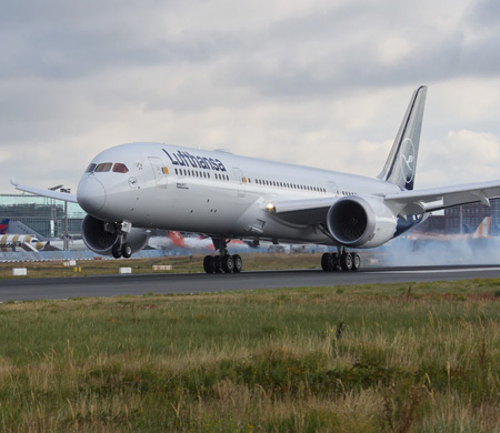 Lufthansa’nın “Allegris” Kabinli İlk Dreamliner’ı Frankfurt’a Ulaştı