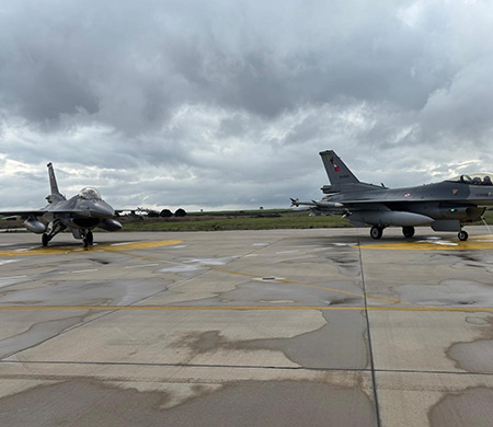 Hava Kuvvetleri'nden Akdeniz'de eğitim uçuşu
