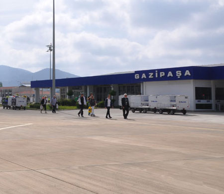 Gazipaşa'da görevli polis memuru hayatını kaybetti