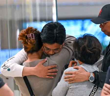 Singapur Havayolları türbülansta yaralanan yolculara tazminat ödeyecek
