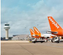 Easyjet tüm uçuşlarını durduruyor