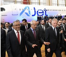 Bakan Uraloğlu; 'AJET 10 yıl içinde 200 uçağa ulaşacak'